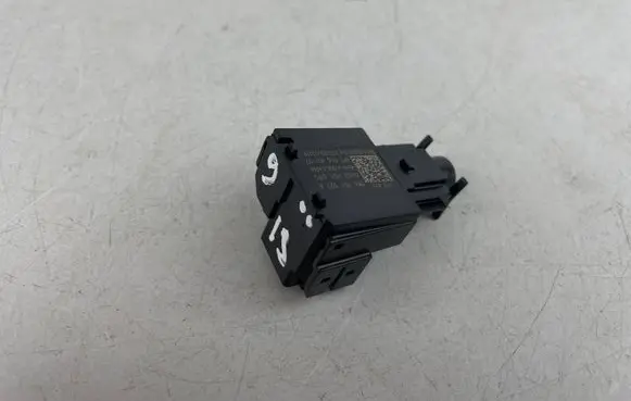 Volkswagen Golf VIII Interior temperature sensor 5WA907527A