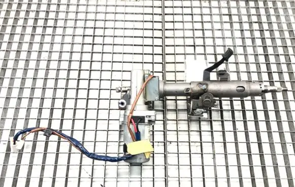 Toyota Yaris Power steering pump 
