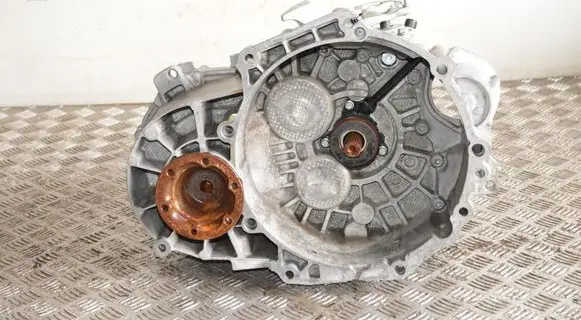 Volkswagen Tiguan Manual 6 speed gearbox ULT