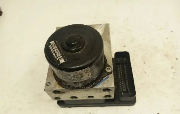 Volvo V70 ABS Pump 30793445 00401396E0 10092504153