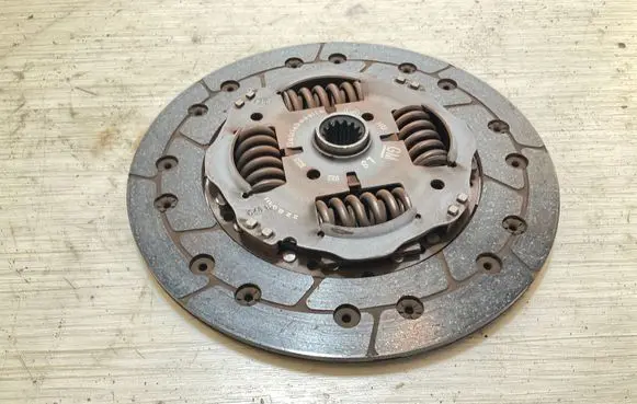 Opel Zafira B Clutch pressure plate 9223223