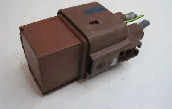 Peugeot Partner III Combustion relay 9656916680