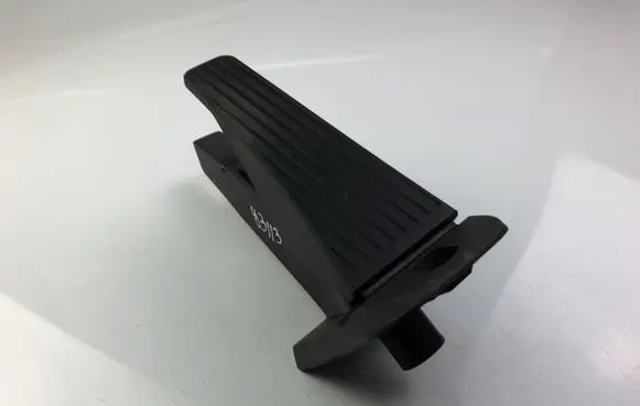 Volvo XC90 Accelerator throttle pedal 32212451