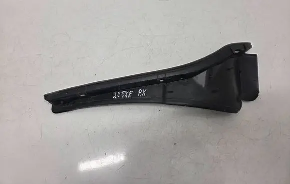 BMW 2 F45 Fender end trim 51767300517