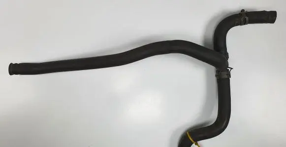 Chrysler 300 - 300C Engine coolant pipe/hose