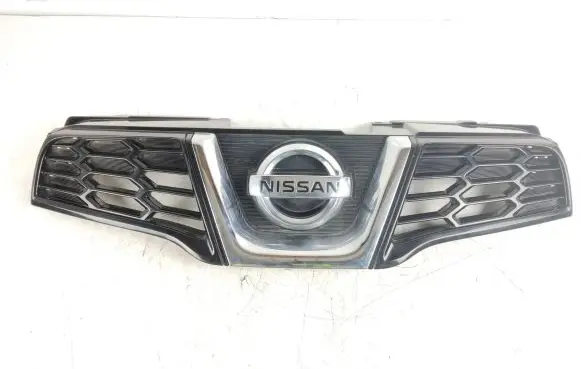Nissan Qashqai+2 Front bumper upper radiator grill 62310BR00A