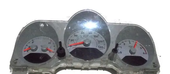 Chrysler PT Cruiser Speedometer (instrument cluster) 05107635AH