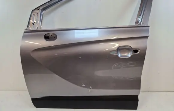 Opel Crossland X Front door