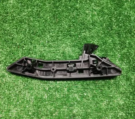 BMW 2 Active Tourer U06 Front bumper mounting bracket 8737172