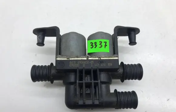 BMW 7 E65 E66 Coolant heater control valve 6906652 070220 1147412159