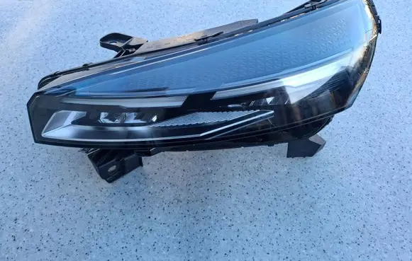 Renault Clio V Headlight/headlamp 260600149r 148R006599 149R006600
