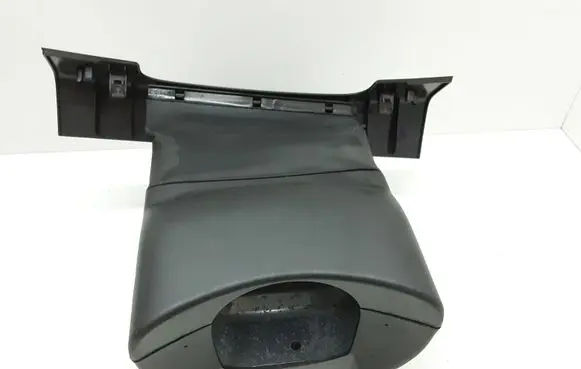Steering wheel column trim