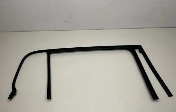 Peugeot 308 Rear door rubber seal (on body) 9677887480 9677887080