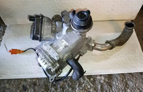 Audi A6 S6 C7 4G EGR valve cooler 059131515BL 515ZL6 0083862