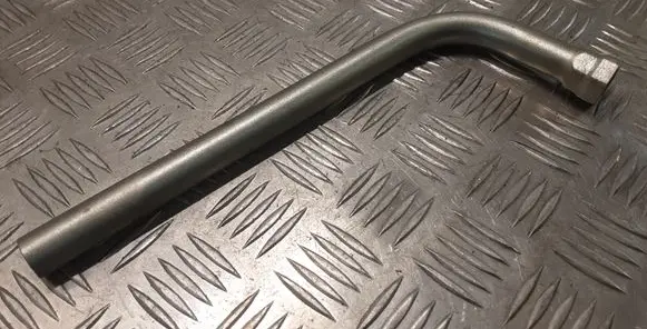 Audi A6 S6 C7 4G Wheel nut wrench 8N0012219