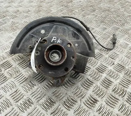 Renault Zoe Front wheel hub 400152591R 400150852R