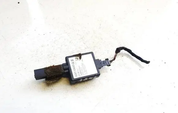 Antenna control unit