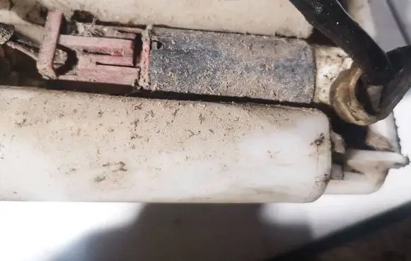 Toyota Avensis T250 Windscreen/windshield washer pump
