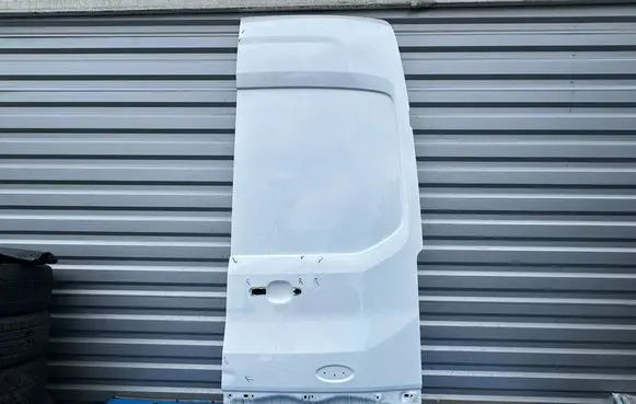 Back/rear loading door