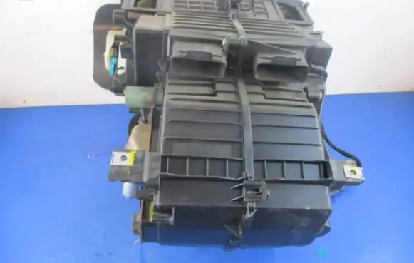 Dacia Sandero Interior heater climate box assembly 8200739479