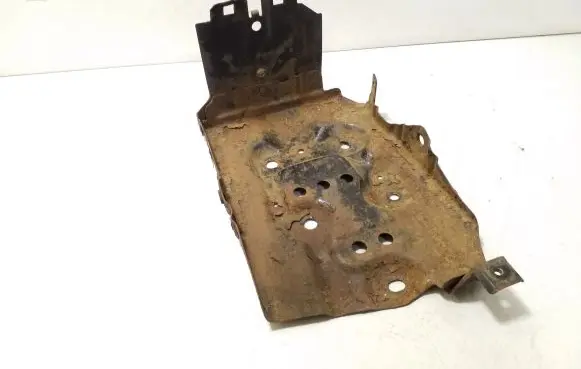 Nissan X-Trail T30 Battery tray 