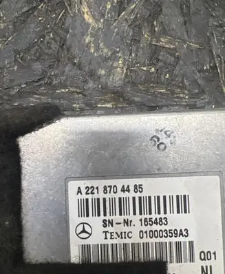 Mercedes-Benz S W221 Other relay A2218704485 01000359A3 165483