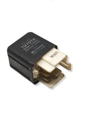 Toyota Carina T210 Other relay 0567006780 9098704002