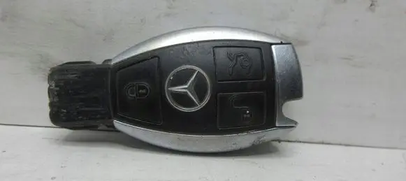 Mercedes-Benz C W204 Ignition key/card 