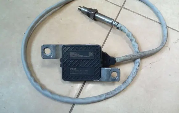 Volkswagen Amarok Lambda probe sensor 059907807N NE68296