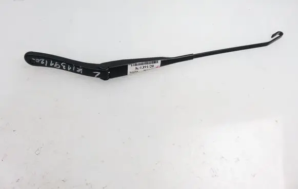 Dacia Duster Front wiper blade arm 