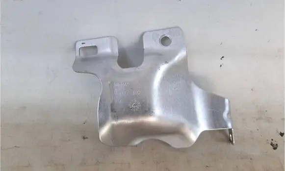 BMW X1 F48 F49 Exhaust heat shield 8632102 11658632102
