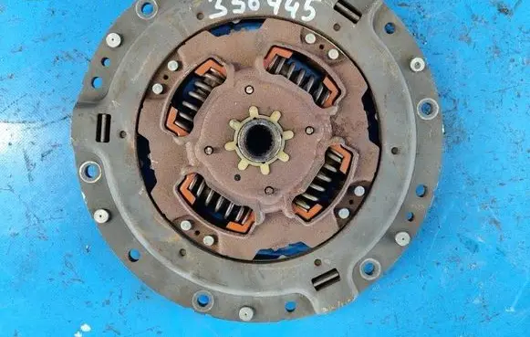 Toyota Prius (XW30) Clutch pressure plate 3127047040