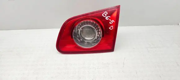 Volkswagen PASSAT B6 Tailgate rear/tail lights 3C9945094