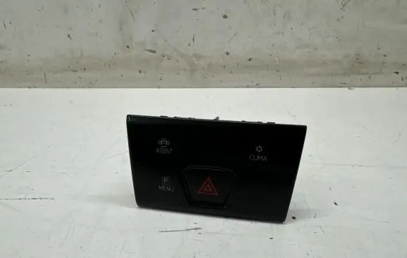 Volkswagen Golf VIII Hazard light switch 5H0925200P