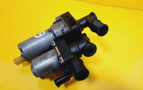BMW 3 E46 Electric auxiliary coolant/water pump 8369807 1147412149