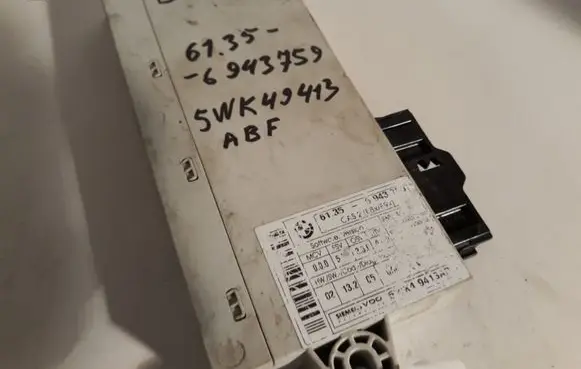 BMW 1 E81 E87 Door central lock control unit/module 61356943759 5WK49413ABF