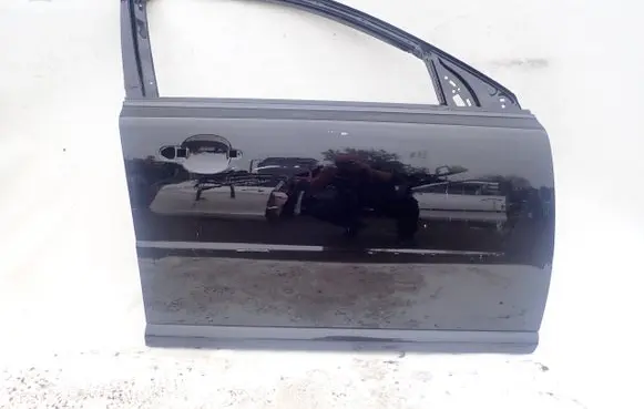 Volvo V50 Front door
