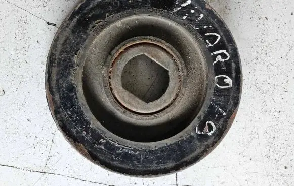 Opel Vivaro Crankshaft pulley