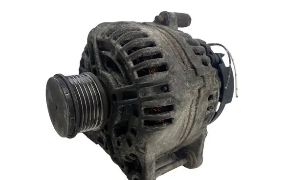 Nissan Qashqai Generator/alternator 0124525140