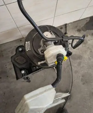 Opel Zafira C Brake booster 39060132 33060132A