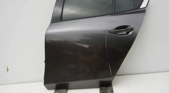 Mazda 3 Rear door