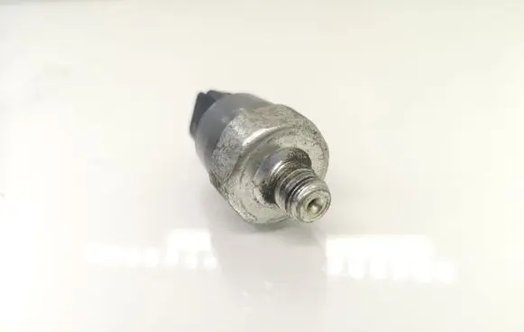 Fuel pressure sensor