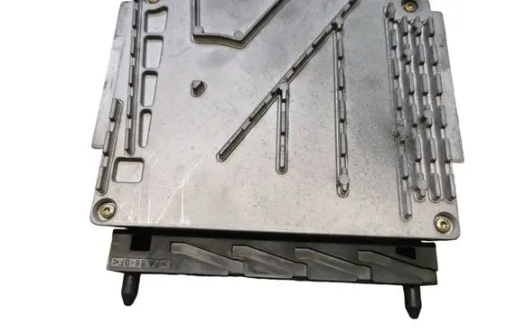 Volvo S60 Engine control unit/module 08677709A 0281010319