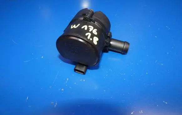 Mercedes-Benz A W176 Electric auxiliary coolant/water pump A0005000686 0392023206