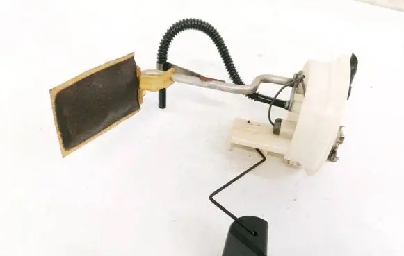 Toyota Avensis Verso Fuel level sensor 