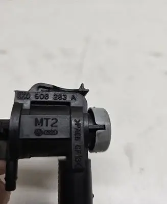 Volkswagen Tiguan Valve vacuum 1K0906283A