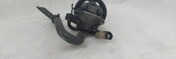 Volkswagen PASSAT B5.5 Power steering pump 