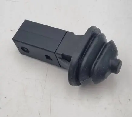 BMW 3 E90 E91 Fuel tank opening switch 8228939 82289392 51178228939