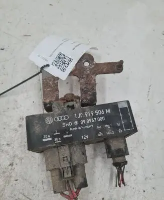Skoda Roomster (5J) Coolant fan relay 1J0919506M