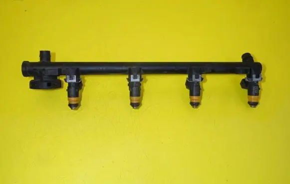 Renault Laguna II Fuel injector H029611 7700112519